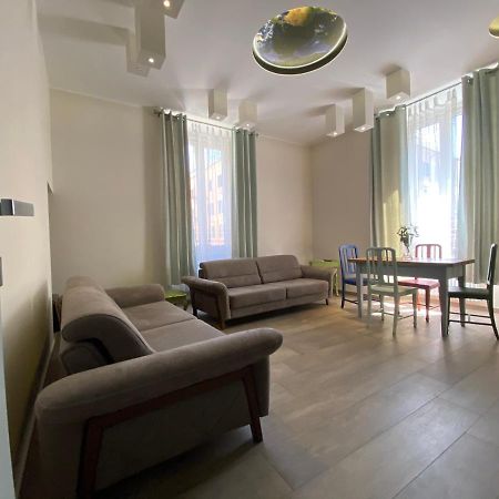 Centro & Mare II Appartement Savona Buitenkant foto