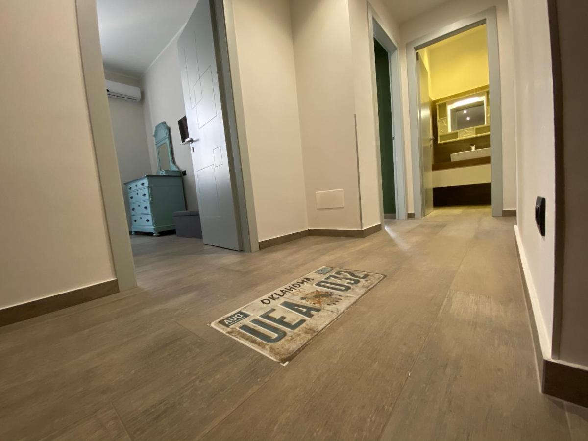 Centro & Mare II Appartement Savona Buitenkant foto